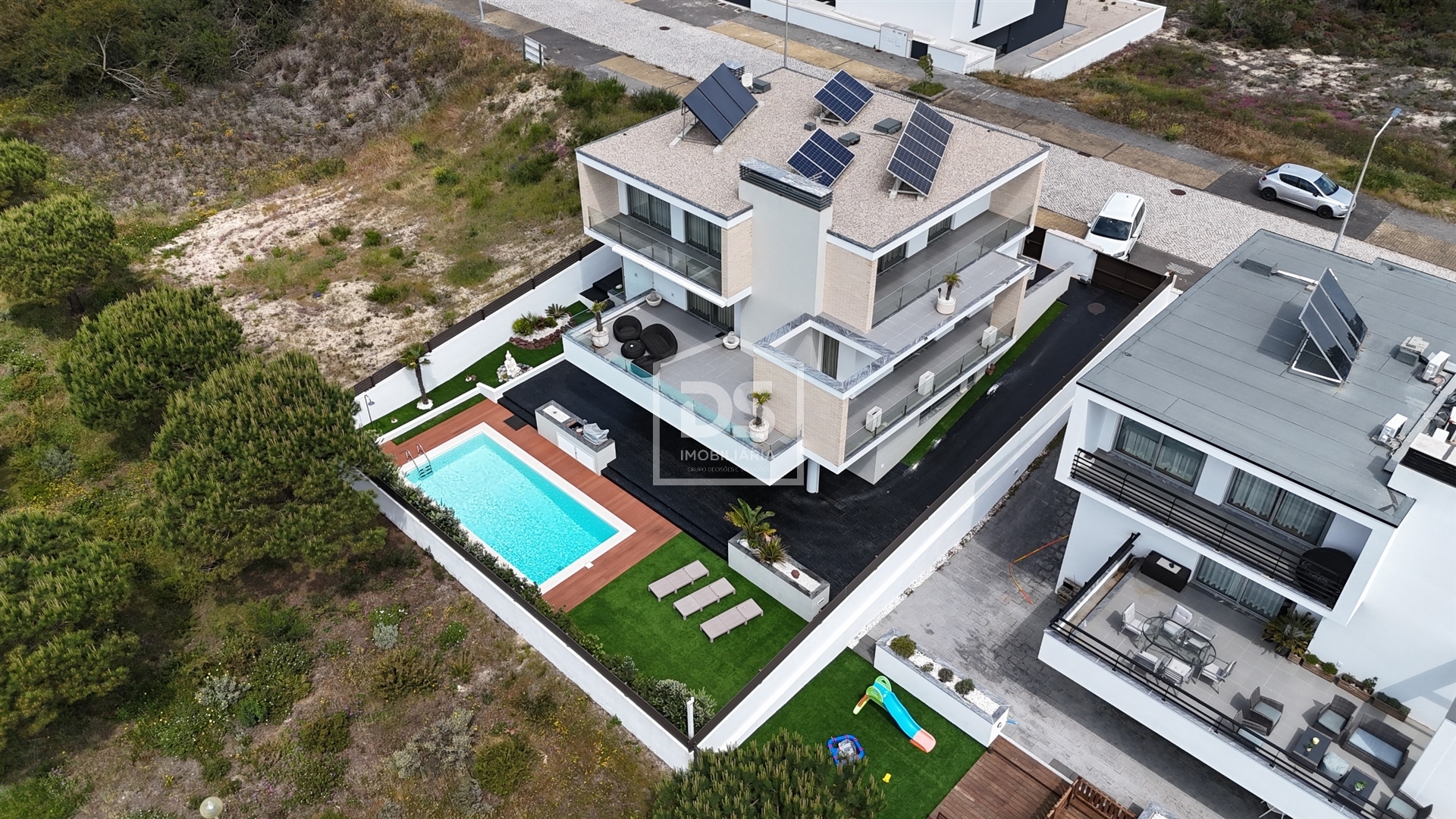 House T4