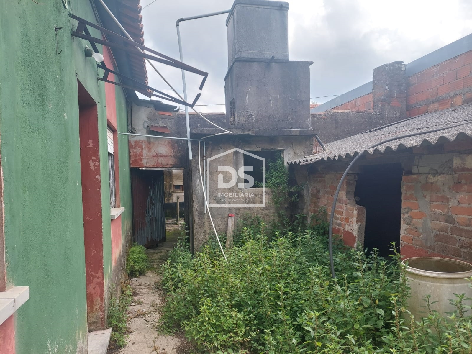 Scrapped Building T2