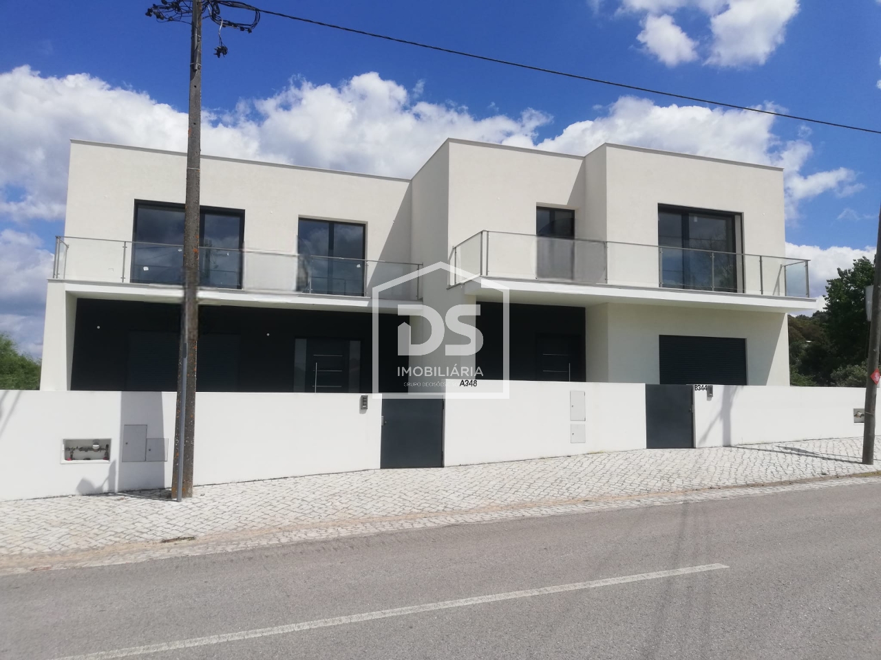 Moradia Geminada T4