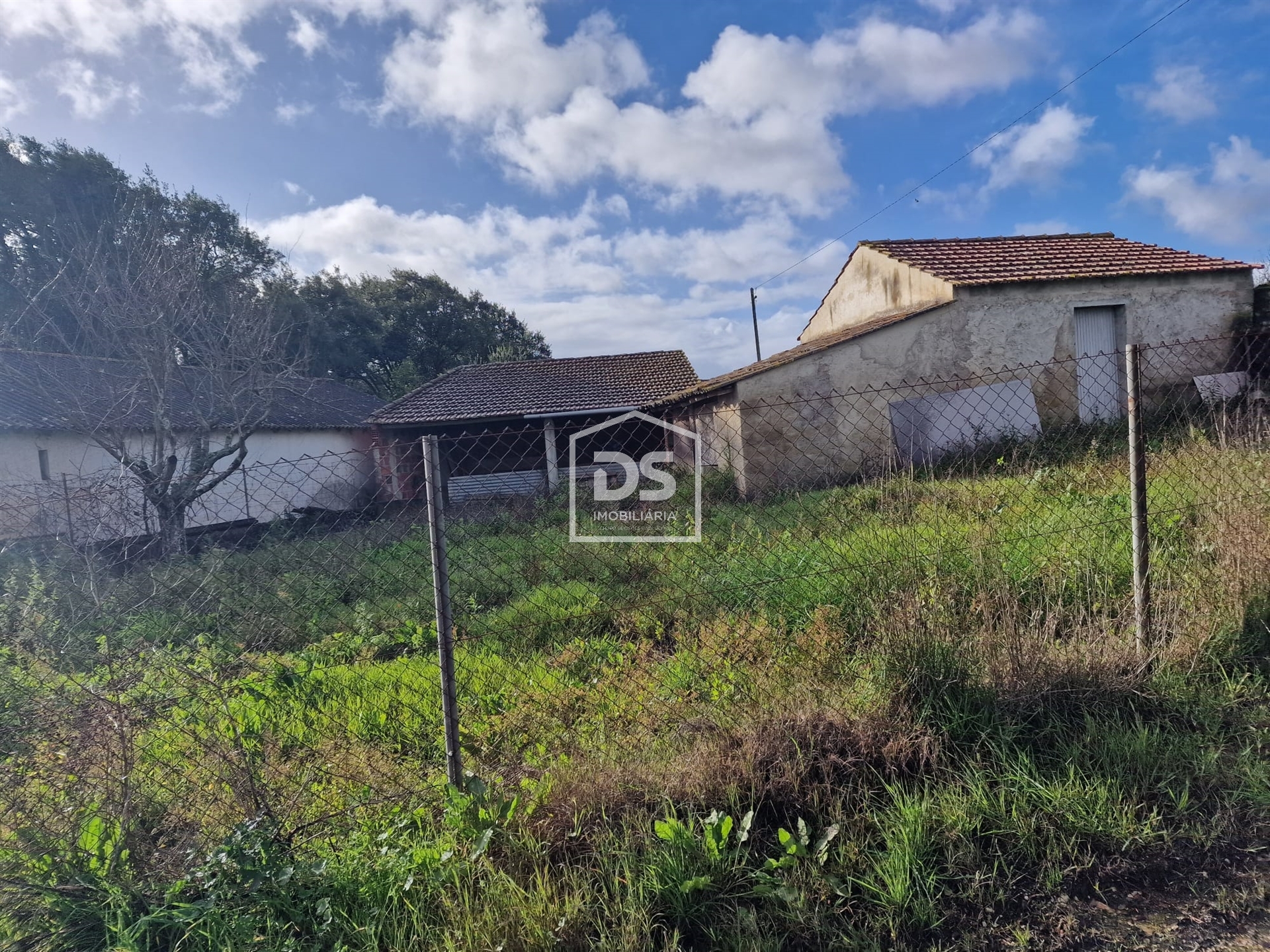 Moradia para Restaurar T4