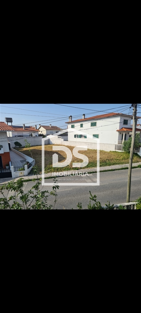 Plot for Sale with Approved Project – Marinha Grande