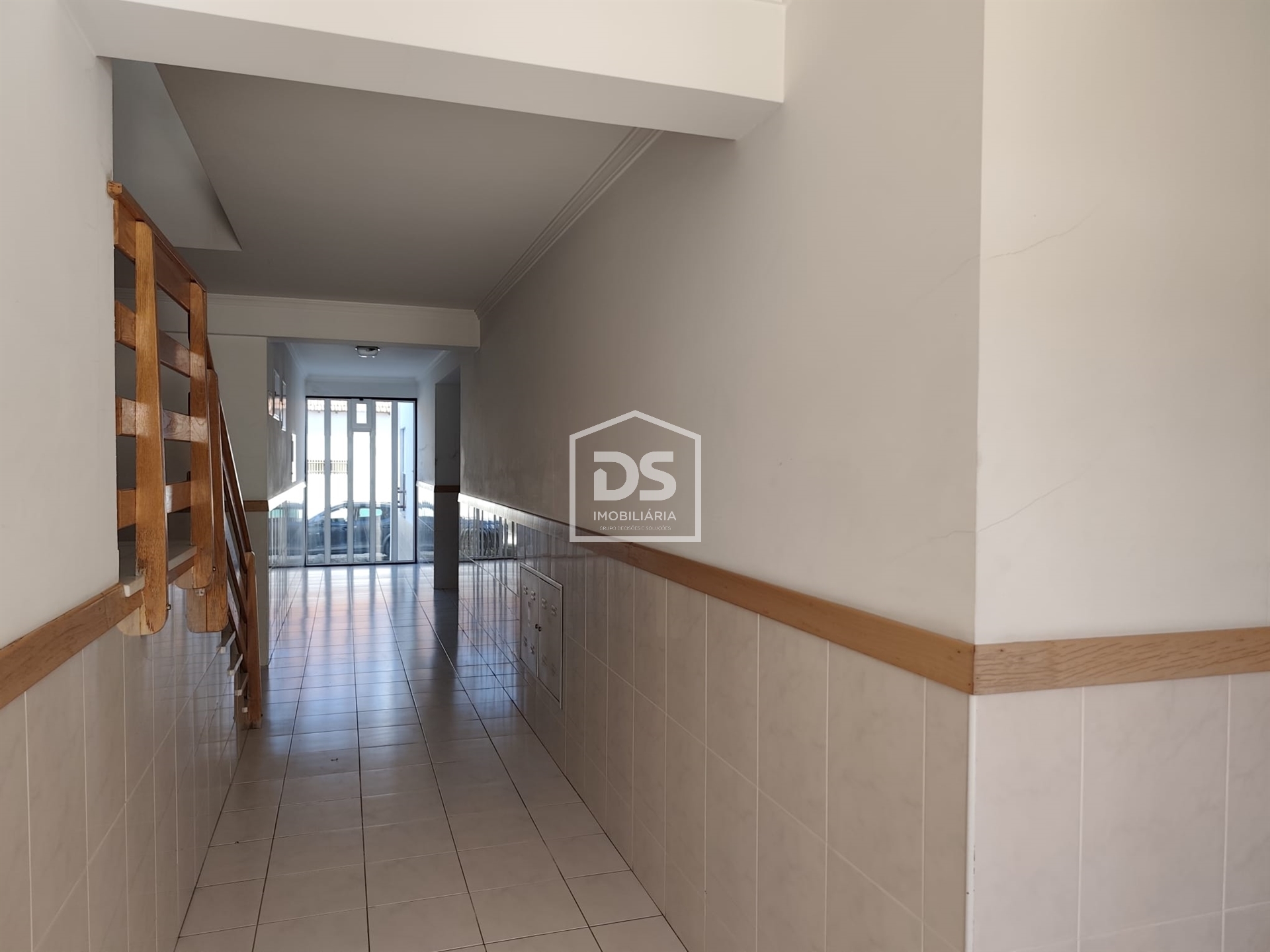 Apartamento T2 para arrendamento no centro da Marinha Grande