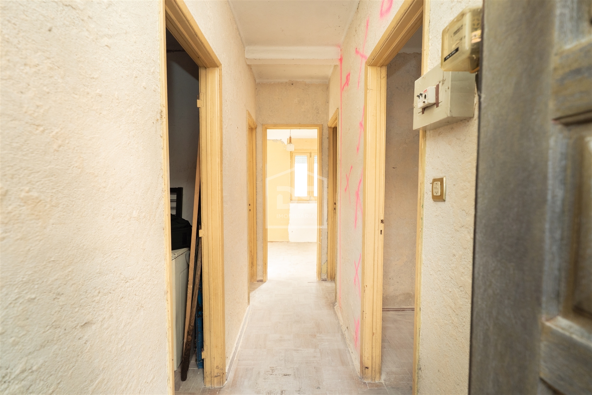 Moradia T3 para remodelar Estação Leiria